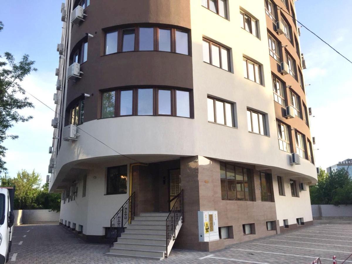 Elyse Comfortable Apartment Close To Palas Mall Яссы Экстерьер фото